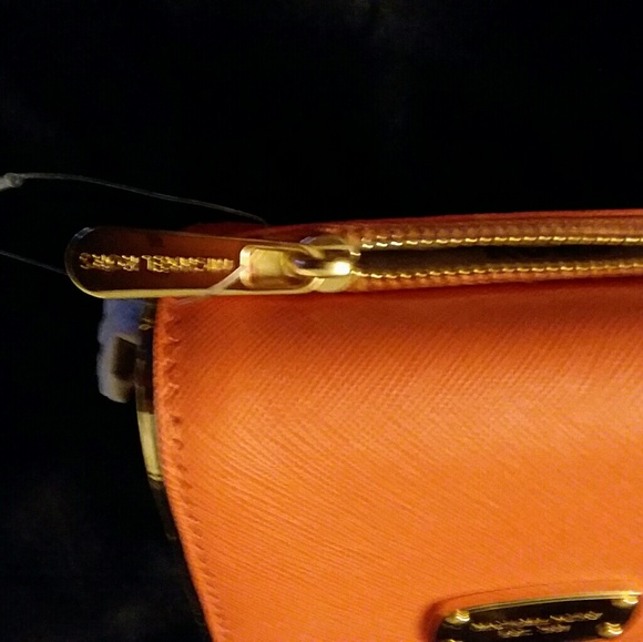 MICHAEL KORS ORANGE SMALL WALLET - Picture 6 of 8